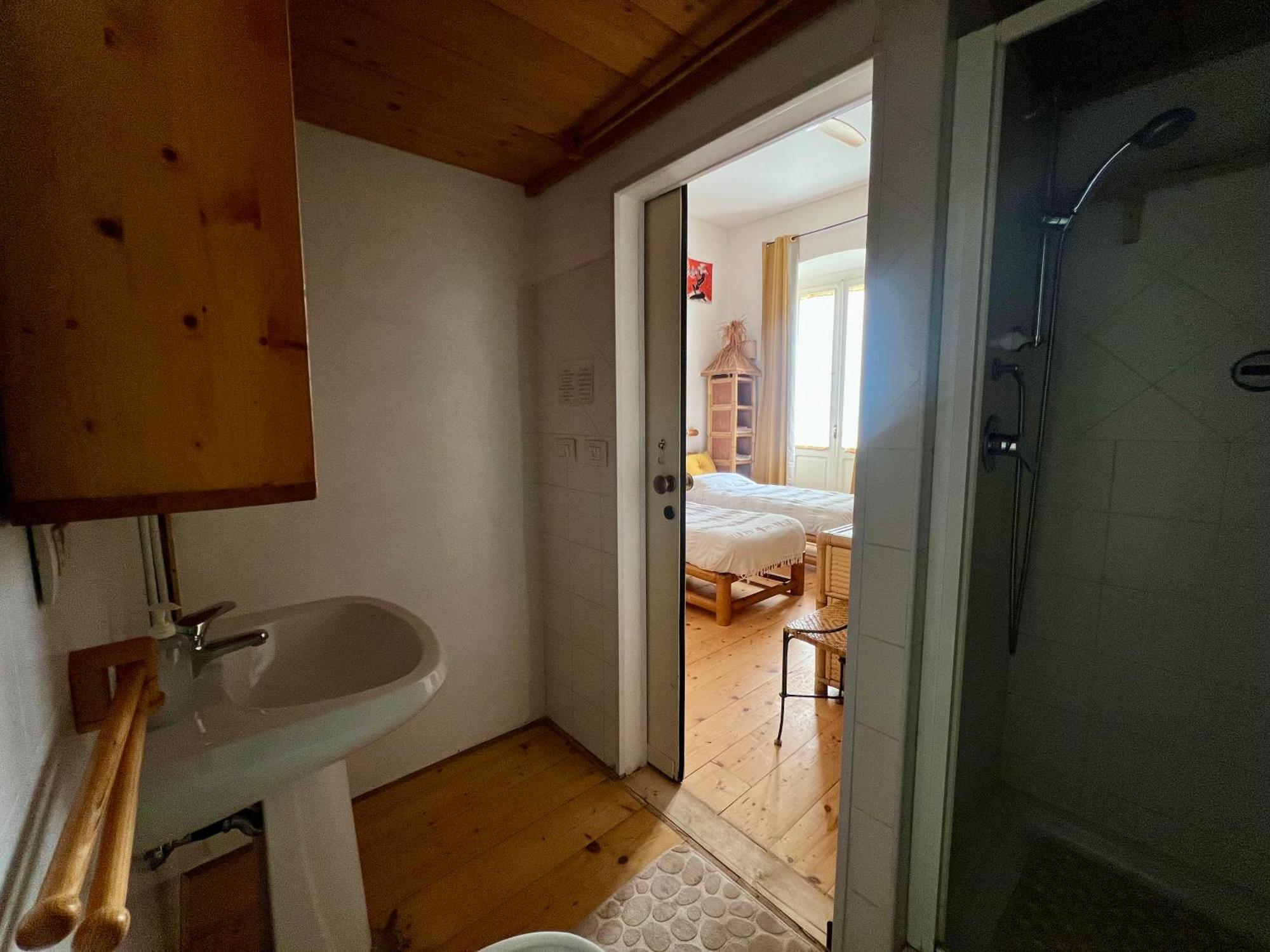 B&B Le Finestre Su Via Cavour Sassari Habitación foto